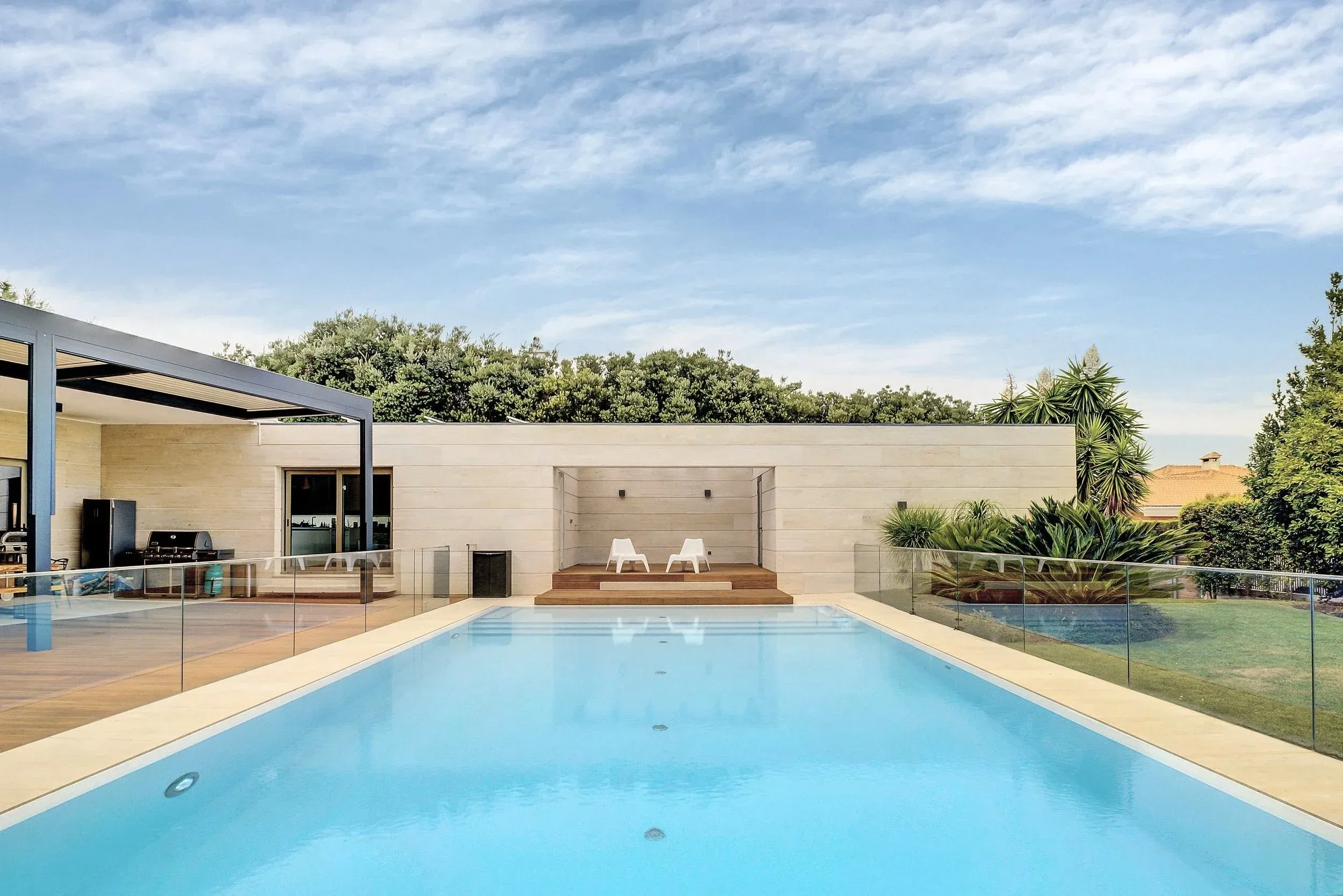 Sintra, Fast-track home transformation