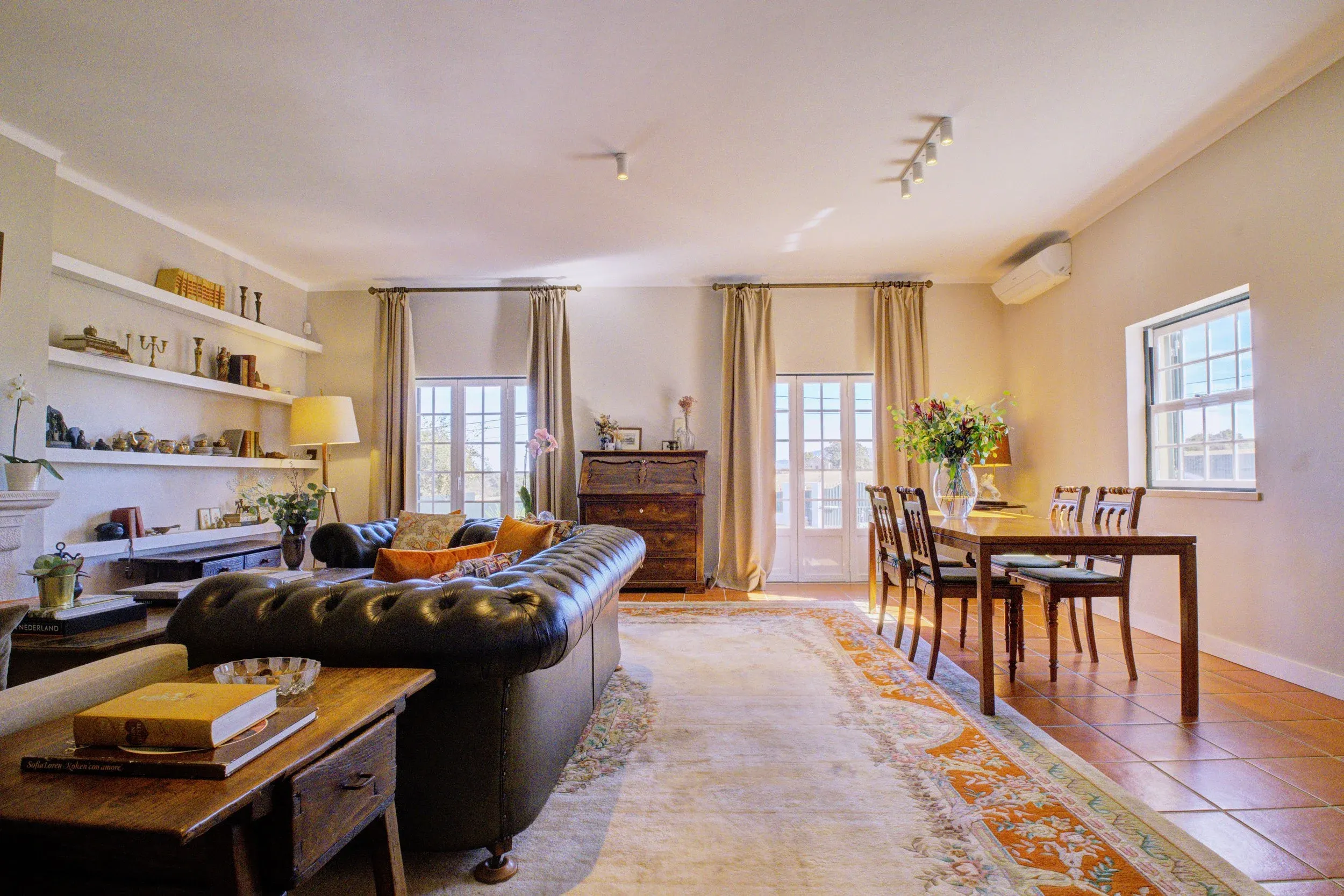 Sesimbra, Home & garden renovation